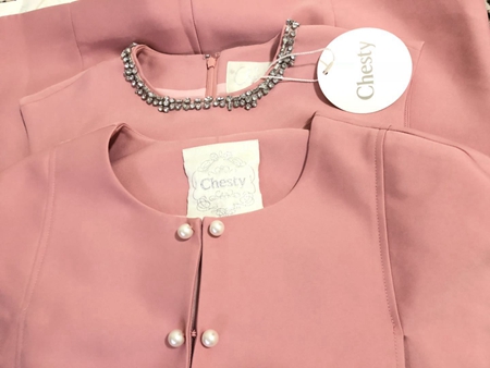 チェスティ ビジューケープワンピース 2点セット サイズ0 タグ付き 在庫1点のみ レディース服 カテゴリ チェスティ ビジューケープワンピース 2点セット サイズ0 タグ付き 在庫1点のみ レディース服 カテゴリ