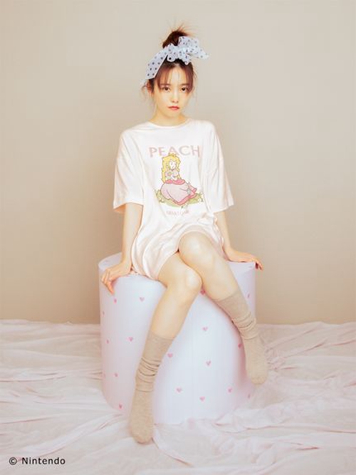 なみちい様　ジェラートピケ　いちごワンポイントTシャツ&イチゴ柄ショートパンツ いちごワンポイントTシャツ(カットソー・Tシャツ)｜ルームウェア